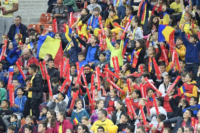Numr-uria-de-copii-la-Romnia---Andorra-FRF-a-anunat-ci-spectatori-vom-avea-la-meciul-de-disear