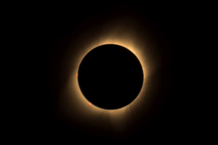 O-eclips-de-soare-inelar-are-loc-smbt-n-ce-zone-e-vizibil-experiena-uimitoare