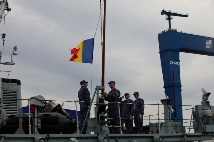 Romnia-s-a-dotat-cu-un-vntor-de-mine-second-hand-Nava-a-aparinut-Marinei-Regale-Britanice-