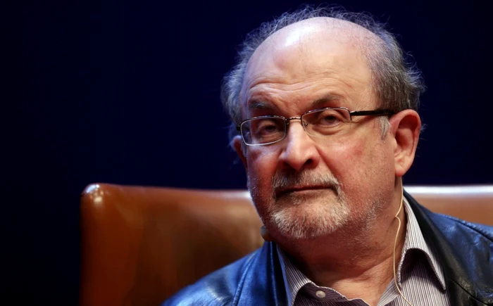 Salman-Rushdie-va-lansa-o-carte-despre-tentativa-de-asasinat-care-l-a-costat-un-ochi