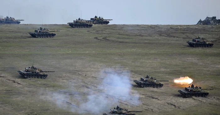 Trageri-cu-muniie-de-rzboi-n-Poligonul-Smrdan-Traficul-prin-mai-multe-judee-va-fi-perturbat-de-coloanele-militare-