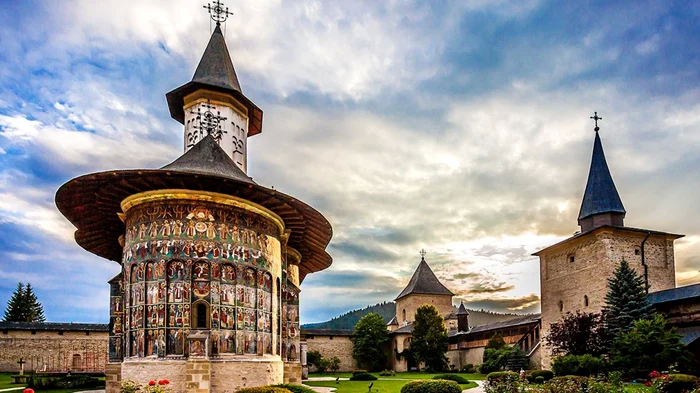 Traseu-n-inima-Bucovinei-de-la-Suceava-la-Vorone