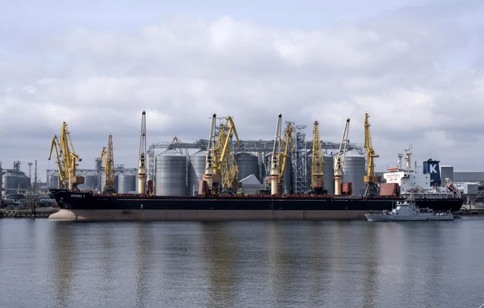 Ucraina-spune-c-peste-40-de-nave-au-profitat-de-coridorul-temporar-din-Marea-Neagr