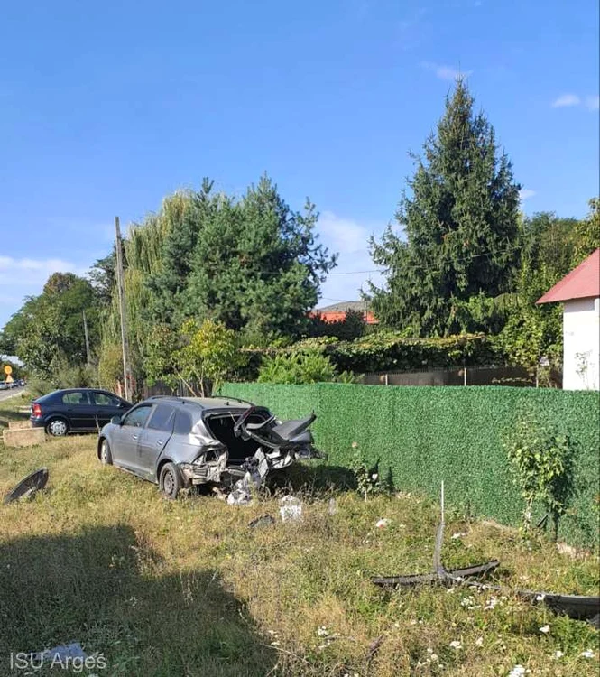 Un-tnr-a-murit-i-altul-a-fost-rnit-ntr-un-accident-ce-a-avut-loc-n-judeul-Arge