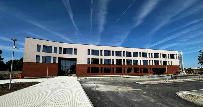 coala-Britanic-din-Timioara-i-extinde-campusul-Cldirea-ultramodern-a-fost-construit-n-timp-record-FOTO