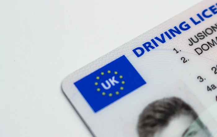 i-a-cumprat-permis-de-conducere-cu-2000-de-euro-prin-intermediul-Facebook-Cum-a-fost-prins