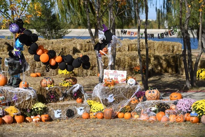 Cum-arat-cel-mai-mare-trg-de-Halloween-din-Romnia-Marea-surpriz-din-programul-West-Side-Hallo-Fest-FOTO