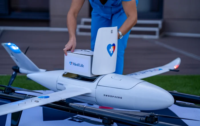 MedLife-introduce-n-Romnia-transportul-probelor-biologice-de-laborator-cu-dronele-