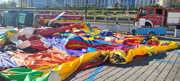 Patru-copii-au-fost-rnii-la-festivalul-Oktoberfest-din-Capital-Un-tobogan-gonflabil-s-a-rsturnat