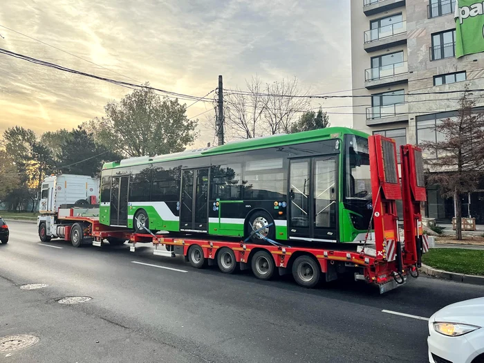 Primele-autobuze-electrice-au-ajuns-n-Bucureti-Cum-arat-vehiculele-ecologice-FOTO