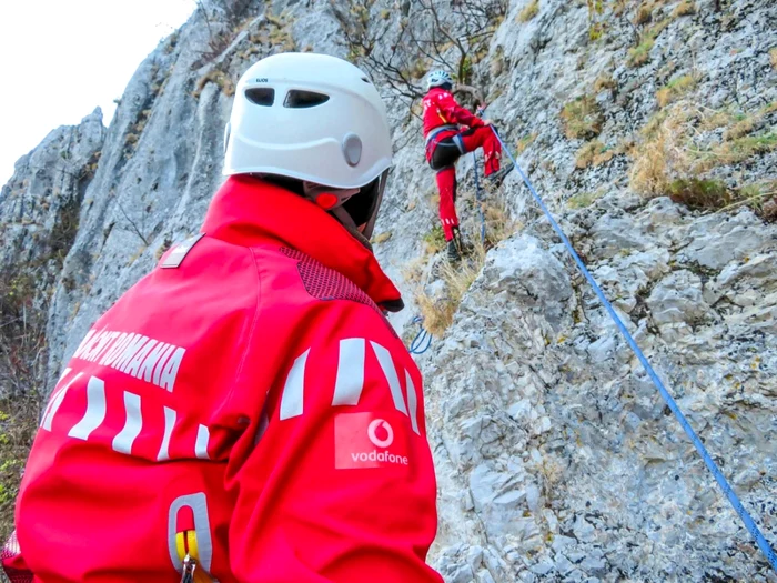 Ucraineanul-disprut-n-munii-Maramureului-nu-a-fost-gsit-de-salvamontiti-Brbatul-este-cutat-cu-o-dron