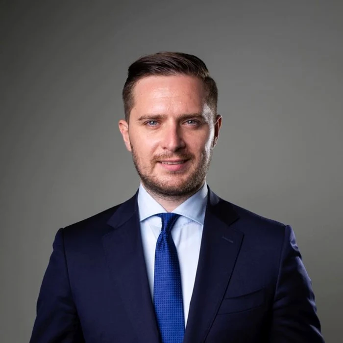 Viceprimarul-Capitalei-i-invit-pe-bucureteni-s-completeze-chestionarul-pentru-actualizarea-Planului-de-Mobilitate-Urban