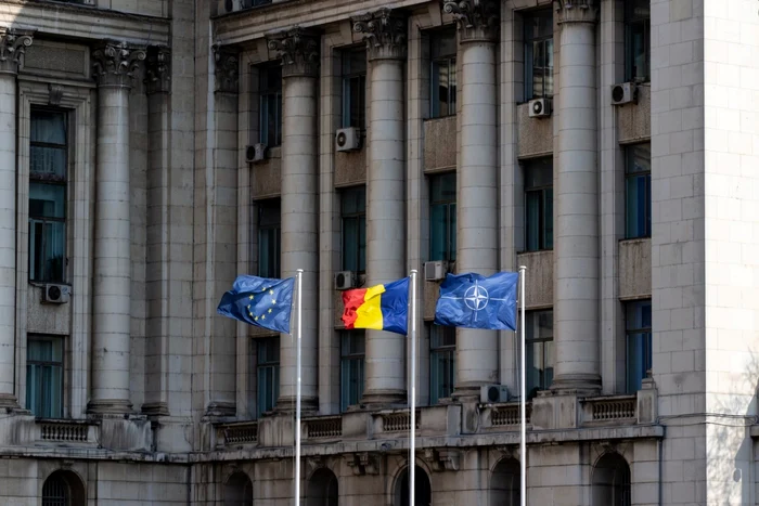 20-de-ani-de-la-aderarea-Romniei-la-NATO-Opt-din-zece-romni-sunt-siguri-c-Aliana-ar-apra-Romnia-dac-ar-fi-atacat