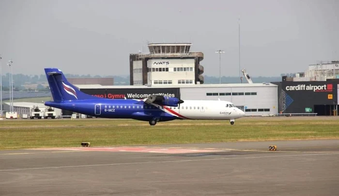 Aeroportul-Cardiff-a-fost-evacuat-din-cauza-unei-scurgeri-de-gaz-O-persoan-a-ajuns-la-spital