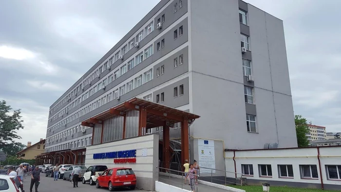 Aparatul-foto-de-la-Medicin-Legal-din-Dmbovia-a-fost-furat-Houl-prins-de-poliiti-dup-un-furt-din-magazin
