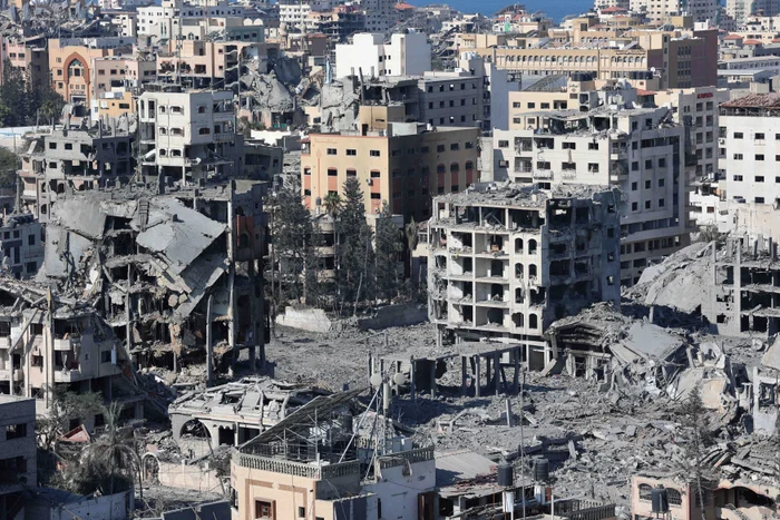 Atacuri-israeliene-n-apropierea-unui-spital-al-Semilunii-Roii-palestiniene-din-Gaza