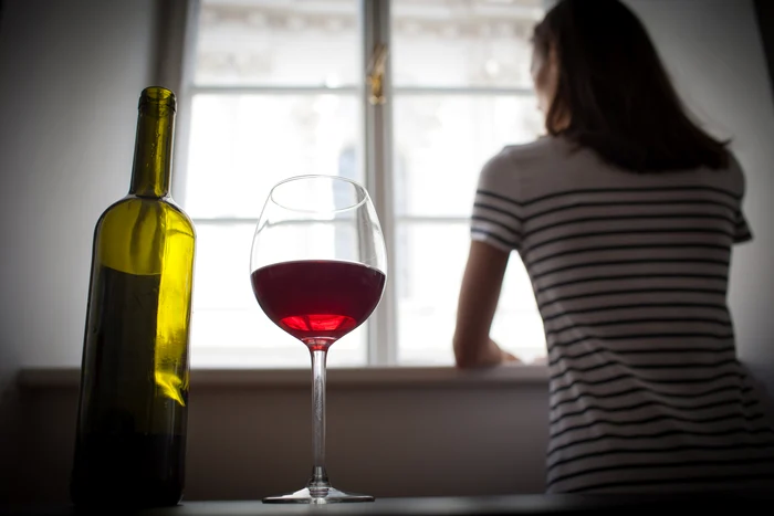 Avertisment-ctre-prini-alcoolul-consumat-la-vrste-fragede-crete-riscul-de-a-dezvolta-dependene