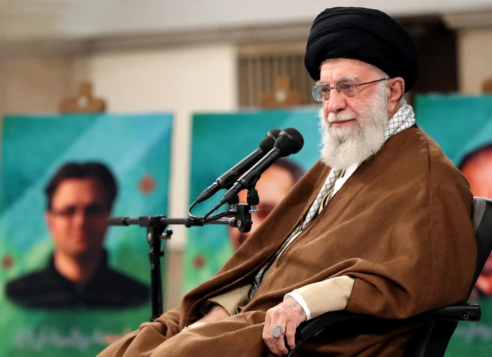 Ayatollahul-Khamenei-lanseaz-un-apel-ctre-rile-musulmane-s-boicoteze-Israelul
