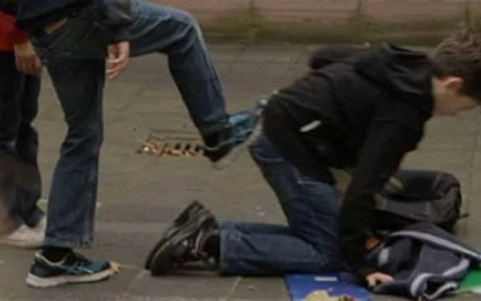 Btaie-ntre-doi-elevi-de-liceu-colegi-de-clas-Poliia-a-deschis-un-dosar-penal