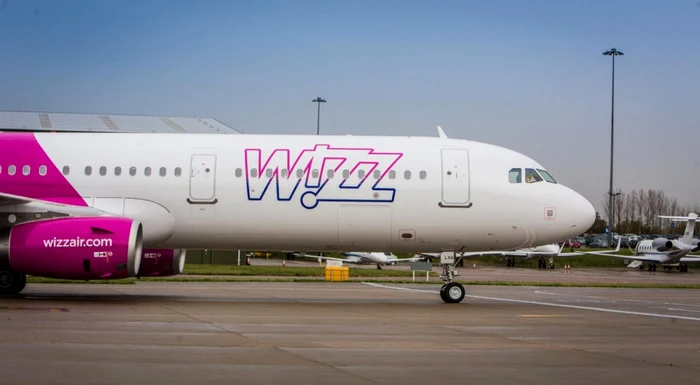 Btaie-ntre-pasageri-pe-o-curs-Wizz-Air-Avionul-care-mergea-spre-Georgia-a-aterizat-de-urgen-la-Cluj-Napoca