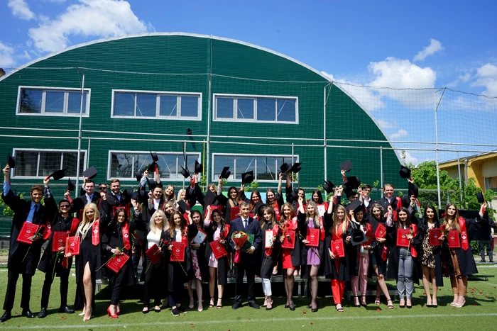 Burse-speciale-la-o-universitate-din-Iai-Cum-pot-studenii-s-ncaseze-ct-un-salariu-minim-pe-economie