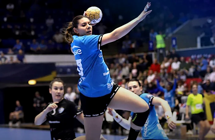 CSM-Bucureti-a-cucerit-Cupa-Romniei-dup-ce-a-nvins-o-pe-HC-Dunrea-Brila