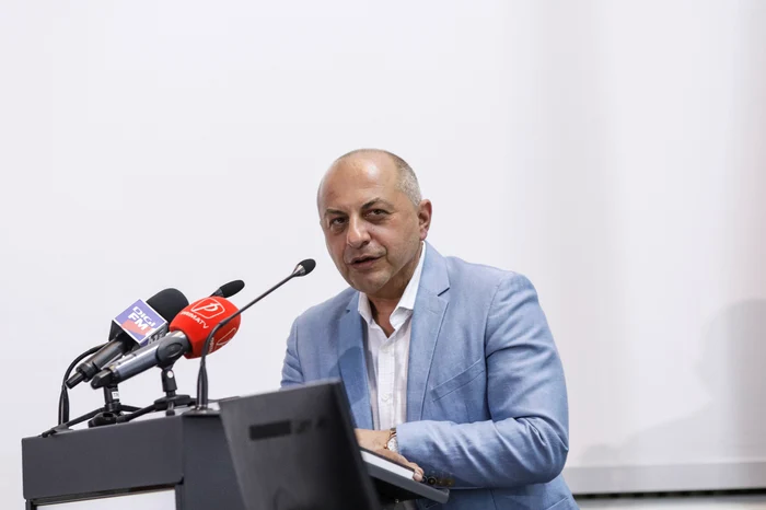 Calculele-Coaliiei-Independentul-Ctlin-Crstoiu-la-Capital-mprire-politic-la-sectoare