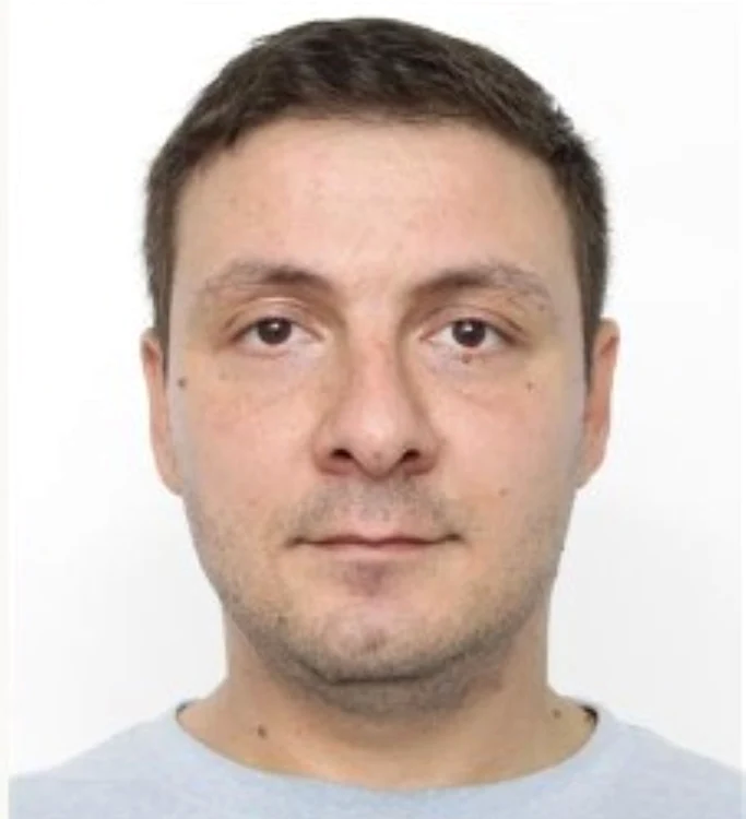 Calvar-pentru-o-fat-de-14-ani-din-Iai-a-fost-violat-de-16-ori-de-tatl-su-Brbatul-a-fost-dat-n-urmrire-naional