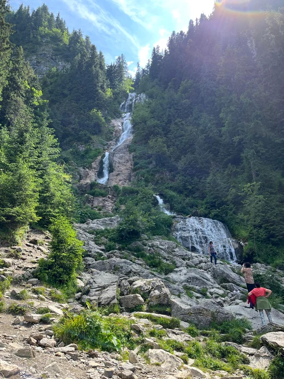 Cascada-Cailor-din-Maramure-un-loc-de-poveste-Legenda-sngeroas-care-nsoete-acest-loc-mirific