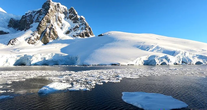 Cercettorii-au-forat-o-carot-de-ghea-din-Antarctica-i-descoperirea-i-a-alarmat-Dac-va-ncepe-s-se-retrag-o-va-face-foarte-repede