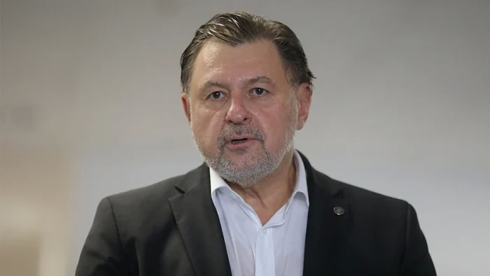 Ciolacu-Rafila-trebuie-s-plece---Petiie-Declic-pentru-demiterea-ministrului-Sntii