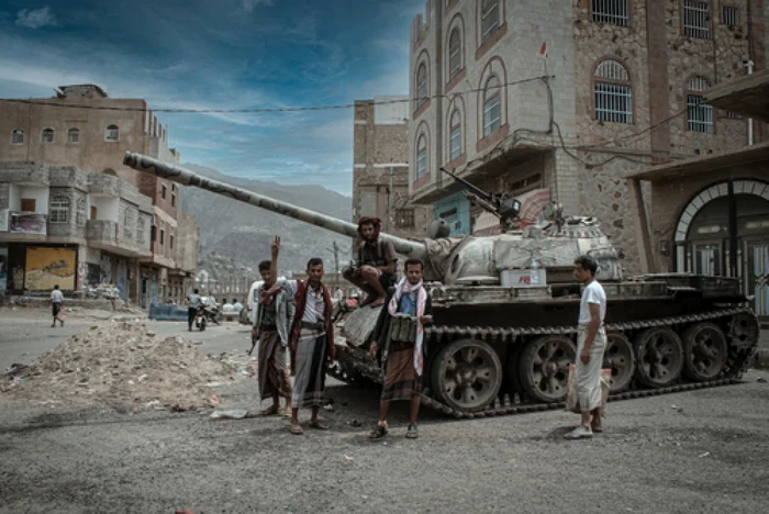Coaliia-mpotriva-houthi-Italia-trimite-o-fregat-n-Marea-Roie-Marea-Britanie-particip-cu-un-distrugtor