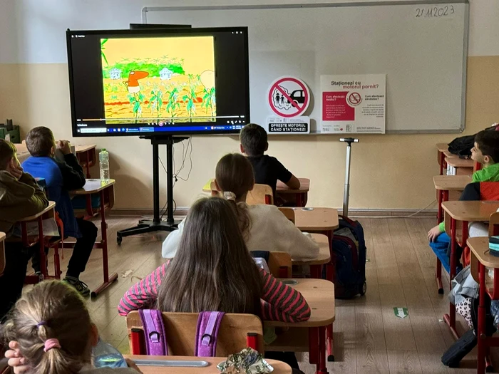 Codul-rutier-urmeaz-s-fie-modificat-Staionarea-cu-motorul-pornit-interzis