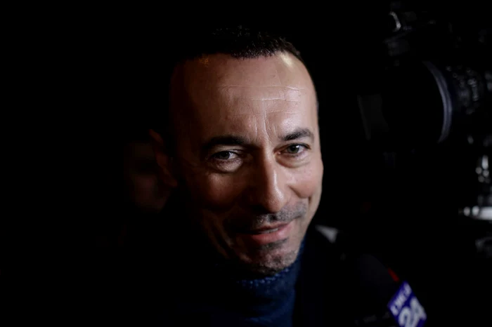 Conturile-i-bunurile-lui-Iulian-Dumitrescu-rmn-sub-sechestru