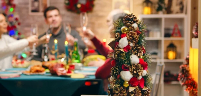 Ct-cheltuie-romnii-de-Srbtori-Dect-un-whisky-mai-bine-o-viinat-sau-uica-de-cas