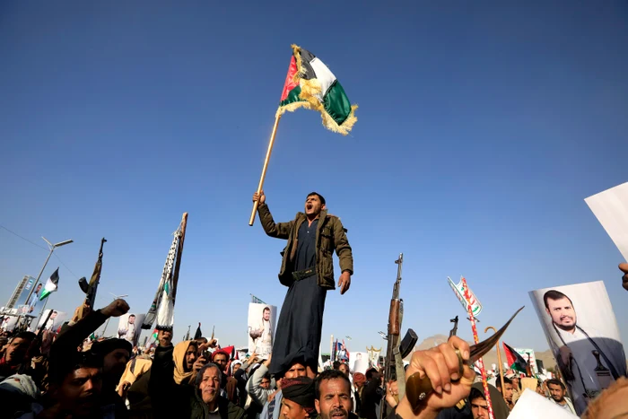 Culisele-deciziei-lui-Biden-i-a-partenerilor-SUA-de-a-lovi-inte-militare-ale-rebelilor-houthi