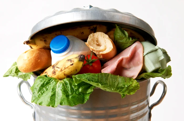 Cum-combat-risipa-alimentar-studenii-romni-la-tiinele-Vieii-Resturi-alimentare-transformate-n-ingrediente