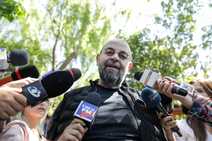 Cum-s-a-nconjurat-Piedone-de-apropiai-n-administraie-