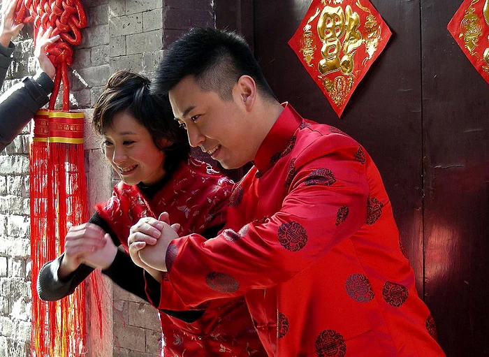 De-Festivalul-Primverii-chinezii-poart-i-azi-haine-tradiionale-din-dinastia-Qing-Care-este-semnificaia-lor-