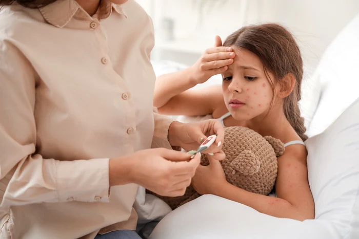De-ce-sunt-adulii-expui-la-rujeol-o-boal-a-copilriei-Muli-romni-nu-sunt-vaccinai-deloc-sau-au-fost-imunizai-cu-o-singur-doz
