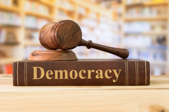 Democraiile-occidentale-se-confrunt-cu-o-criz-a-ncrederii-nainte-de-un-an-electoral-crucial-SONDAJ