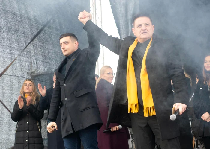 Derapaj-al-candidatului-AUR-la-Primria-Constana-Ovidiu-Cupa-Pe-vremea-mea-se-trata-depresia-cu-btaia-Cu-cine-merge-partidul-lui-Simion-la-Consiliul-Judeean