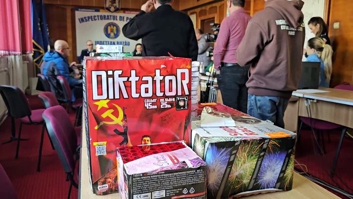 Diktator-bateria-de-artificii-care-poate-fi-letal-Un-tub-are-calibrul-mai-mare-dect-al-unui-arunctor-de-grenade