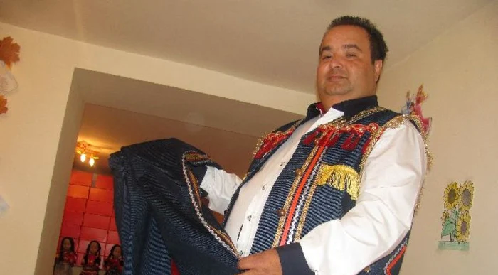 Dorin-Cioab-i-ndeamn-pe-liderii-romilor-s-nu-fac-aliane-cu-partidele-extremiste-Vrei-s-primii-un-mr-otrvit