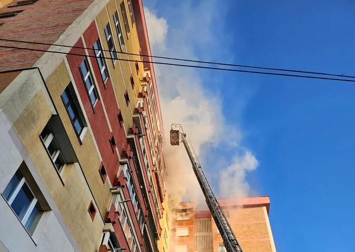 Dou-incendii-devastatoare-cu-aceleai-cauze-n-Neam-Unul-dintre-prjoluri-s-a-produs-ntr-un-bloc