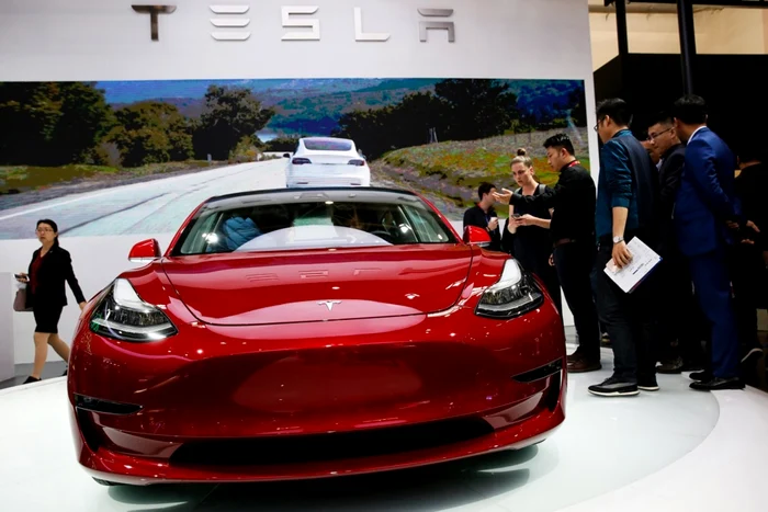 Elon-Musk-va-vizita-India-pentru-a-negocia-construirea-unei-fabrici-pentru-producerea-de-vehicule-electrice
