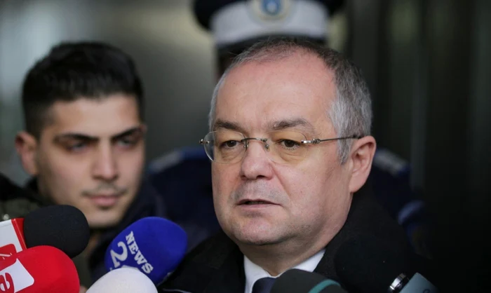 Emil-Boc-face-acuzaii-grave-de-blat-n-Superliga-Nu-i-au-aprat-corect-ansele-A-fost-btaie-de-joc
