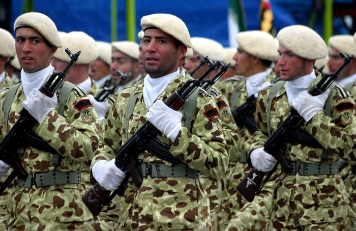 Exerciii-terestre-de-amploare-n-Iran-pe-fondul-disensiunilor-cu-SUA-i-rzboiului-dintre-Hamas-i-Israel