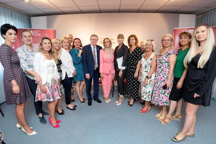Firea-insist-cu-susinerea-ei-pentru-Primria-Capitalei-Atac-virulent-la-adresa-PNL