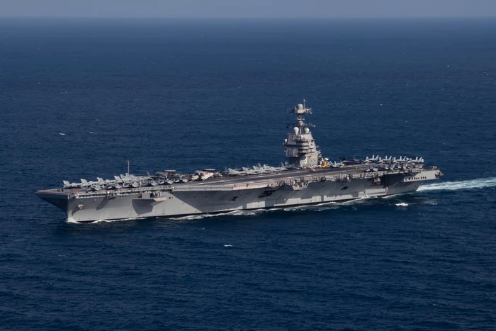 Formaiune-naval-chinez-condus-de-portavionul-Shandong-observat-n-strmtoarea-Taiwan